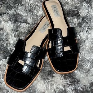 Steve Madden black croc skin sandals